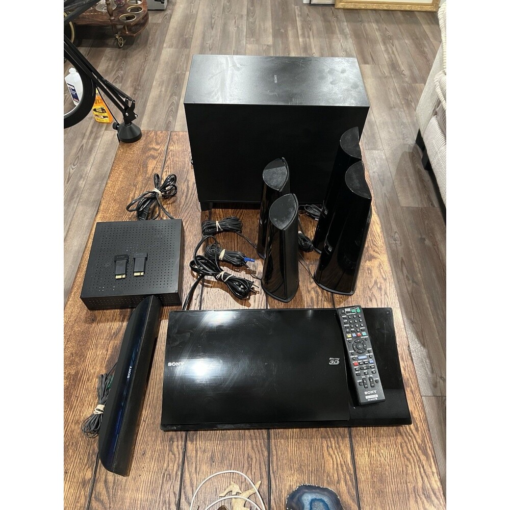 Sony BDV-N790w Blu-Ray/DVD Home Theater System COMPLETE W/ Remote